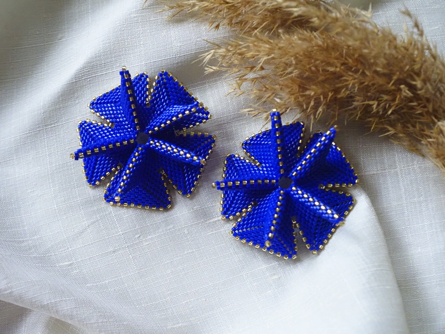 Pendientes Omar Rayo I