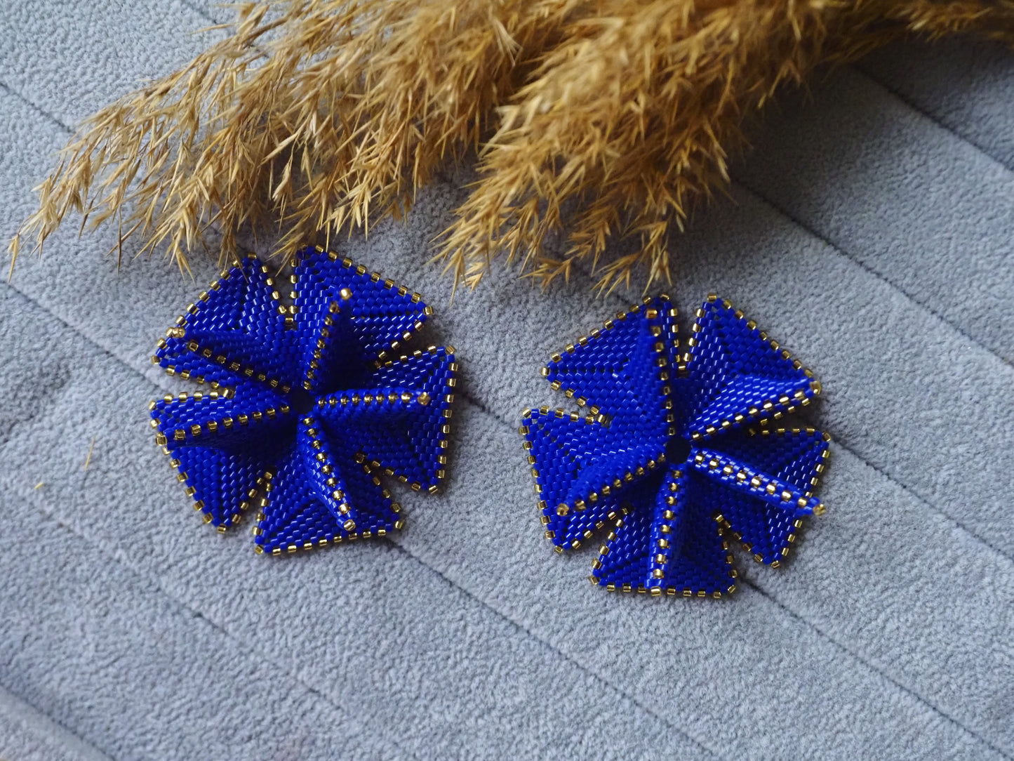 Pendientes Omar Rayo I