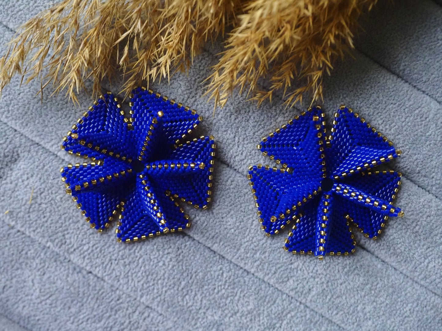 Pendientes Omar Rayo I