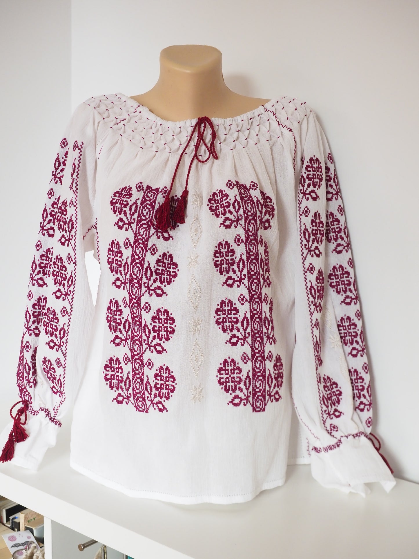 Blusa tradicional Rumana 02