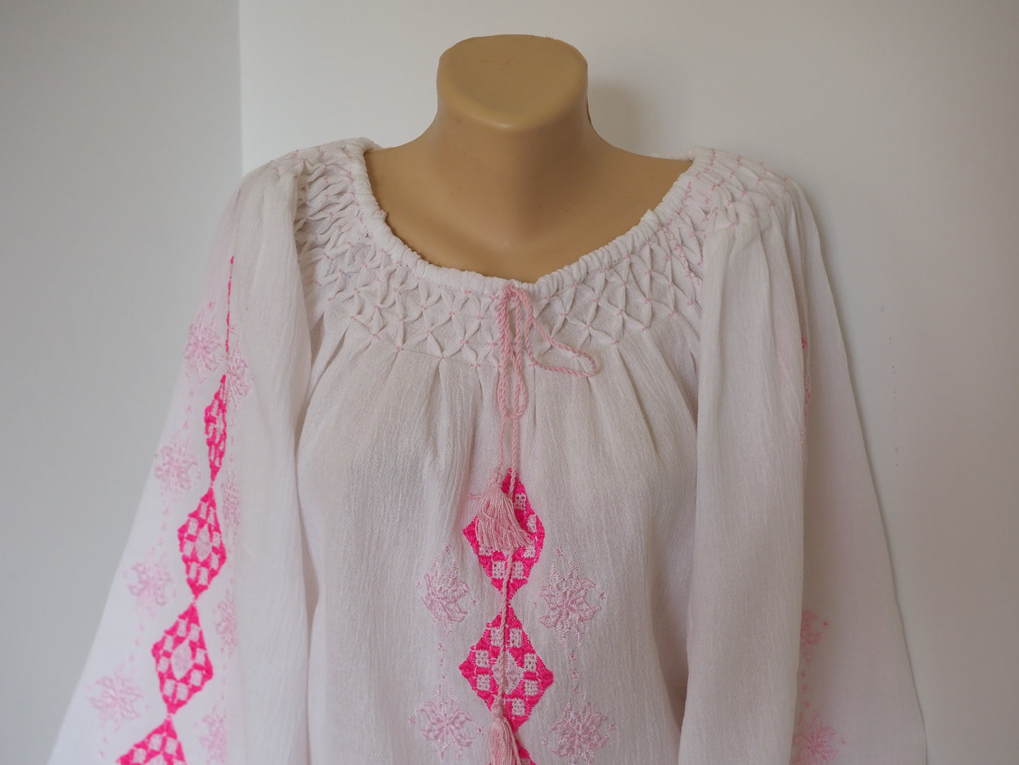 Blusa tradicional Rumana 01